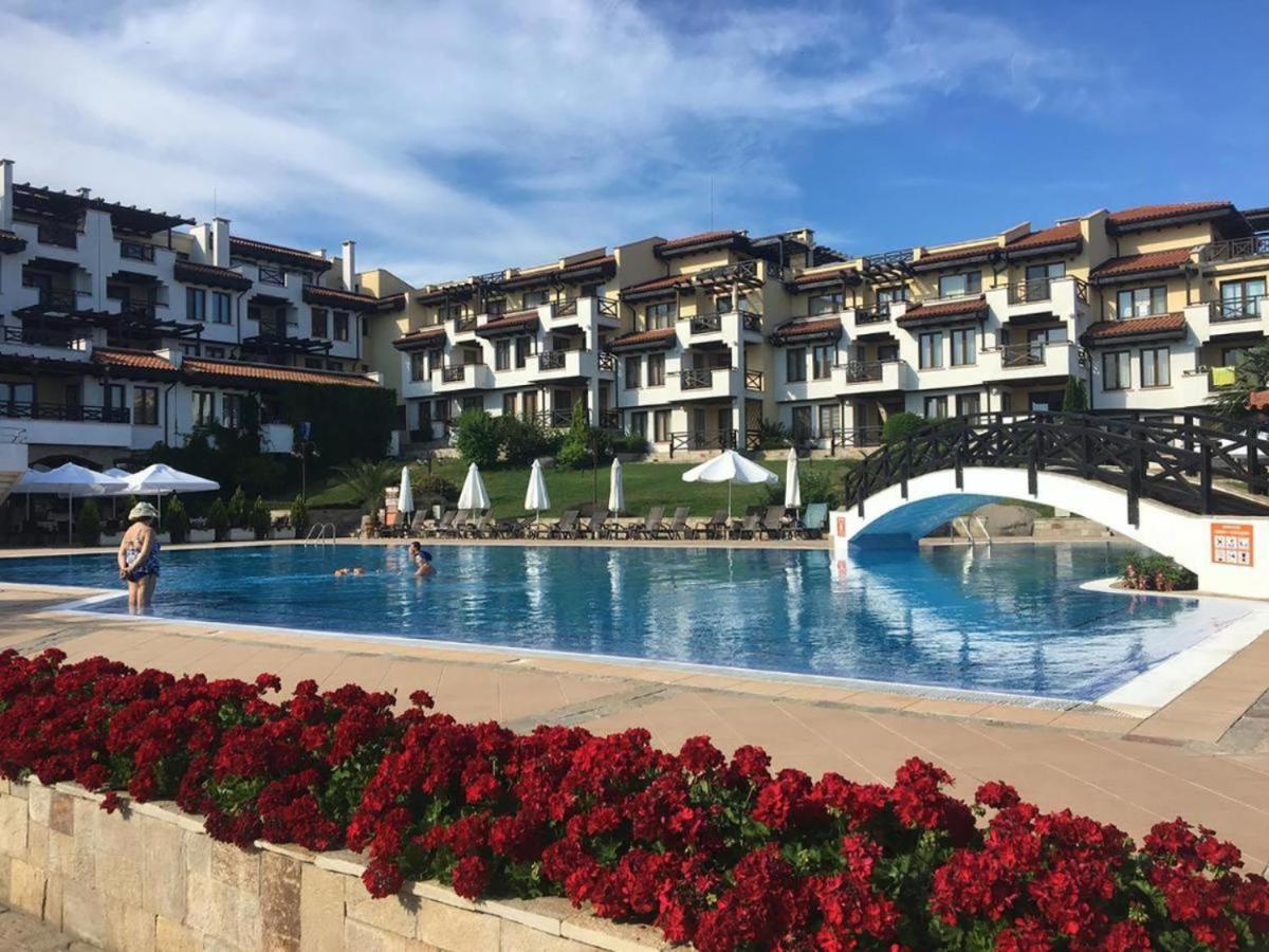 Luxory Apartament On The Seaside, Gradina Beach, St Nicholas Complex Chernomorets Exterior photo